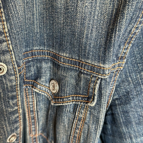 Gap size Large stretch jeans jacket - Picture 3 of 3